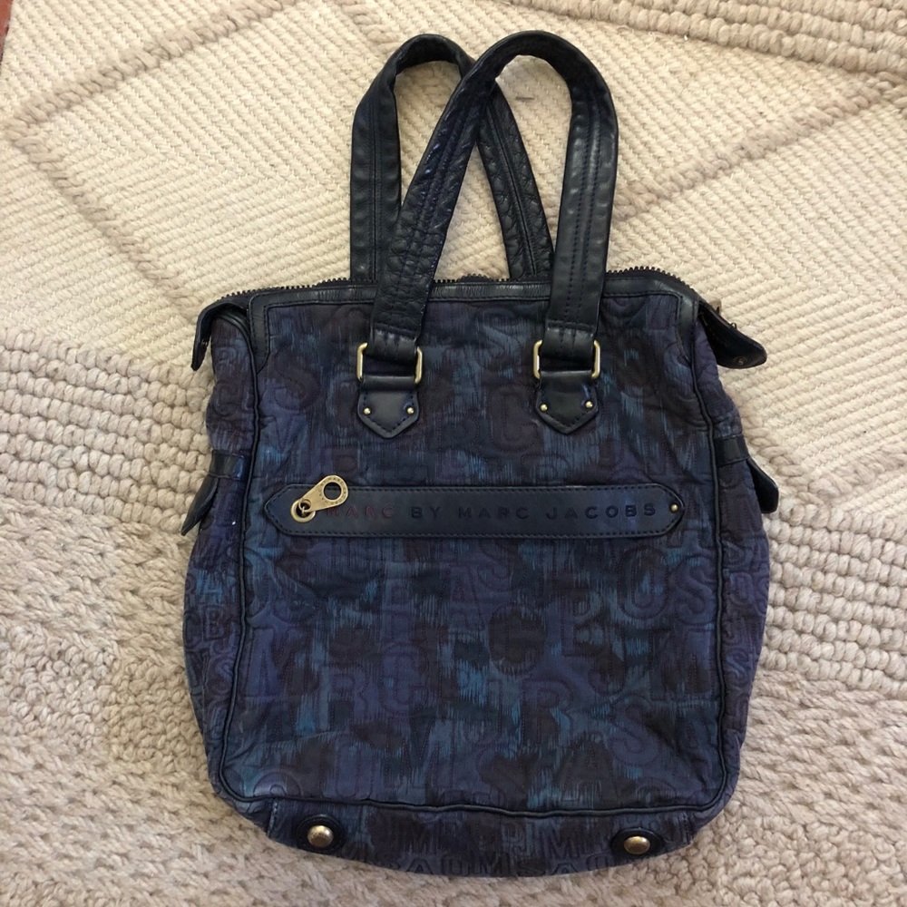 MARC BY MARC JACOBS HEAVYWEIGHT TOTE ⭐️